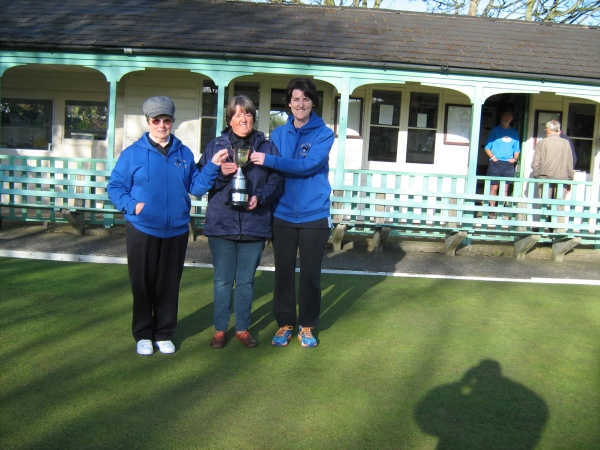 L-R Val Macfarlane, Ann Maddress (President), Jayne Kneen